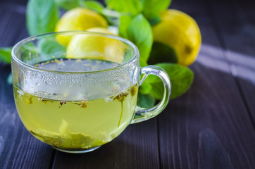 Tea with lemon and mint