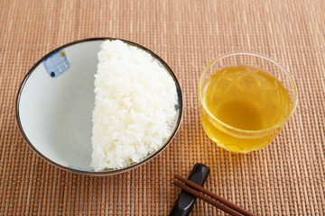 半分に入れたご飯