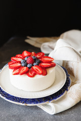 Vanillal cheesecake with strawberry