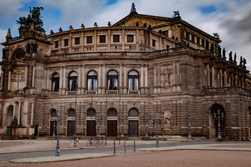 Fototapeta na wymiar Dresden - Semperoper, Germany