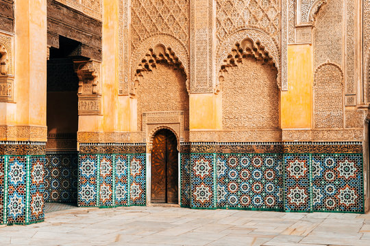 moroccan style courtyard at marrakech