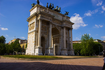 Fototapeta na wymiar Arco della pace Milano