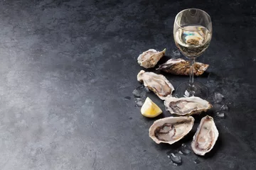 Zelfklevend Fotobehang Oysters and wine © karandaev