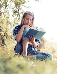 Fototapeta premium Relaxing in the park