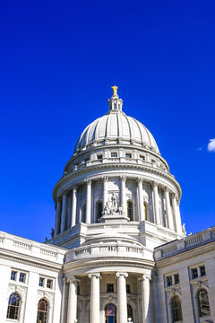  The dome of the Wisconsin State Capitol building in Madison WI, USA
