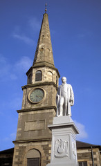 Sir Walter Scott monument in front of Selkirk town hall