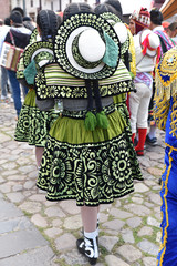 P&eacute;ruviennes en costumes de f&ecirc;te &agrave; Cusco au P&eacute;rou