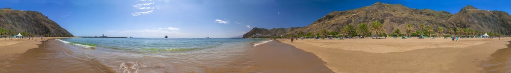 Fototapeta premium Big panorama of gold public beach teneriffe 