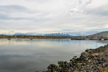 Obraz premium Ushuaia Coast and mountains in Patagonia - Ushuaia, Tierra del Fuego, Argentina