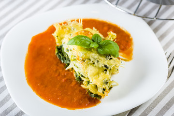 Roasted pasta with spinach