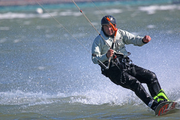 Kitesurfer