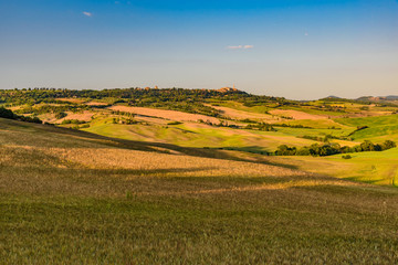 Fototapeta na wymiar Extraordinary panorama of the Siena countryside, in the valley of the valley