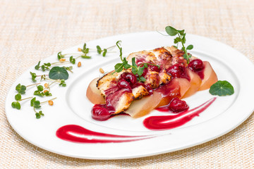 Turkey fillet with spicy pear and cherry sauce
