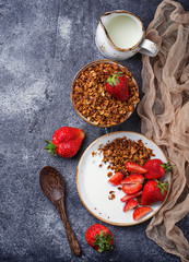 Granola with yogurt and strawberries