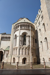 Fototapeta na wymiar duomo chiesa palazzo campanile palazzo storico 