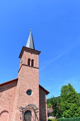Fototapeta na wymiar Katholische Kirche Breuberg im Odenwaldkreis