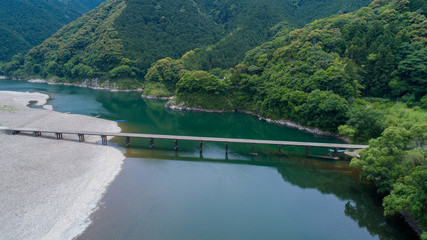 勝間沈下橋（高知県四万十川）　空撮