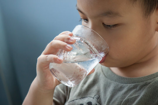 Children drink cold water