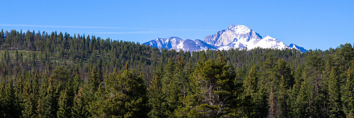 Obraz premium Long's Peak, 14,259' elevation, is the highest in Rocky Mountain National Park in Colorado