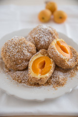 Marillenknödel, Aprikosenknödel