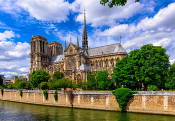 Naklejka premium Katedra Notre Dame de Paris w Paryżu, Francja