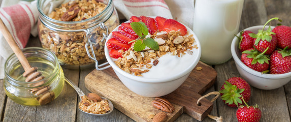Breakfast - yogurt with granola and straberries