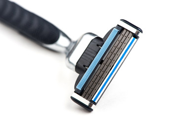 Razor with replaceable cassettes