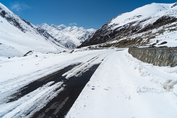 Snow covered road to Khunjerab border between China and Pakistan, Gilgit Baltistan, Pakistan