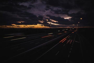 Autostrada nocą