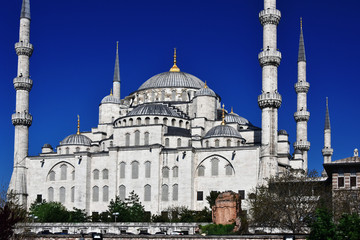 Obraz premium Sultan Ahmed Mosque or Blue Mosque in Istanbul, Turkey