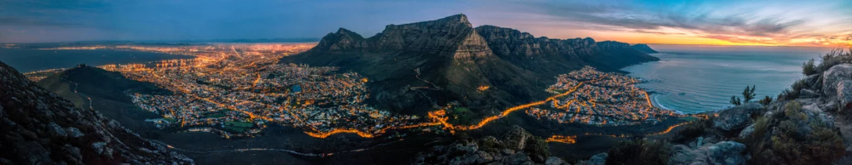 Fototapete Tafelberg Kapstadt in der Abenddämmerung