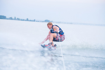  man is water skiing