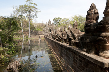 Fototapeta premium Guardians at the Gate of Angkor Thom - Siem Reap, Cambodia