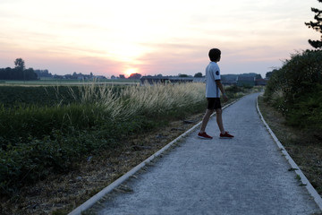 Obraz premium Couché de soleil en campagne