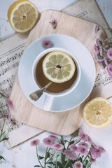 Tee mit Zitrone