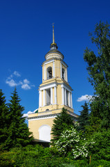 Fototapeta premium KOLOMNA, RUSSIA - June, 2017: Great monasteries of Russia. Novo-Golutvin Holy Trinity Monastery