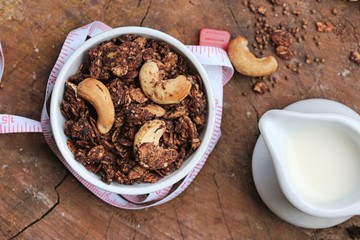 healthy granola with cashew