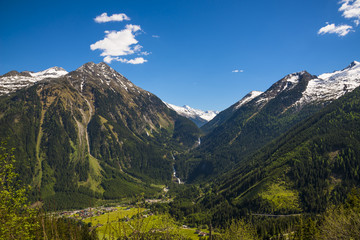 Fototapeta na wymiar Alpes autrichiennes