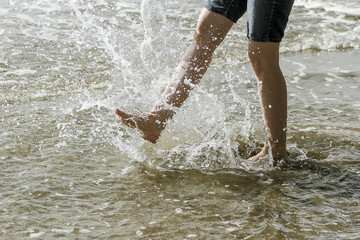 Splashy Feet