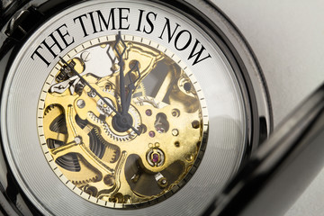 The Time is Now auf Taschenuhr