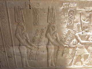 コムオンボ神殿