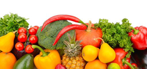 Fototapeta na wymiar fruits and vegetables on white background