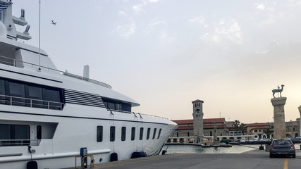 Naklejka premium Old town of Rhodes Greece port