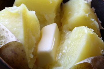 じゃがバター　Potato with butter