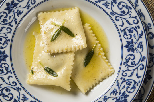 Tortellini with white sauce - Tortei
