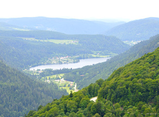 Fototapeta na wymiar Lac de Longemer (Vosges)