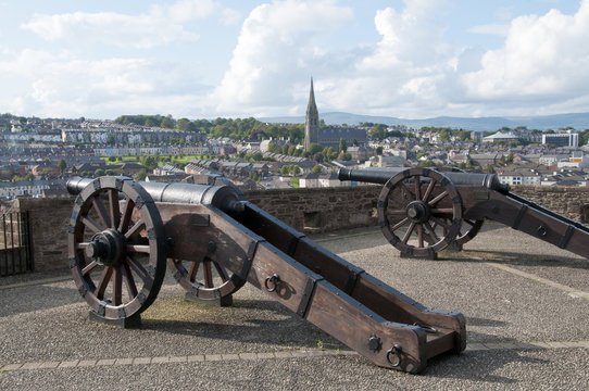 Old cannons in Londonderry