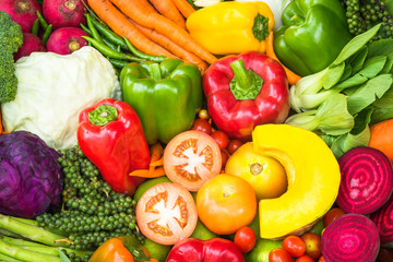 Fototapeta na wymiar Various fresh vegetables organic for eating healthy