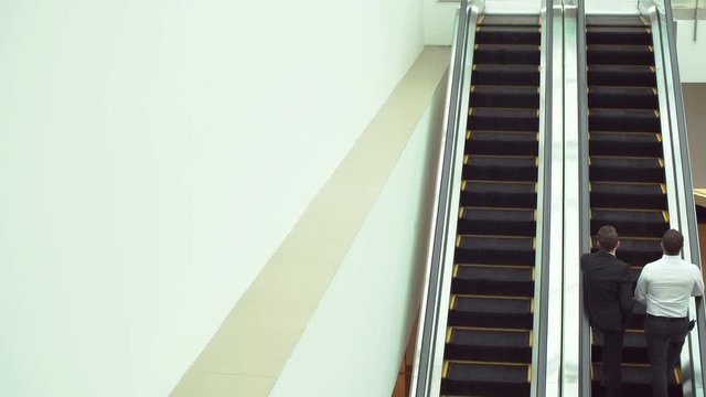 Moving escalator up and down, mecanic, electic, Stair and escalators in a public area
