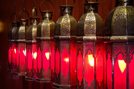 Hanging Arab Lamps